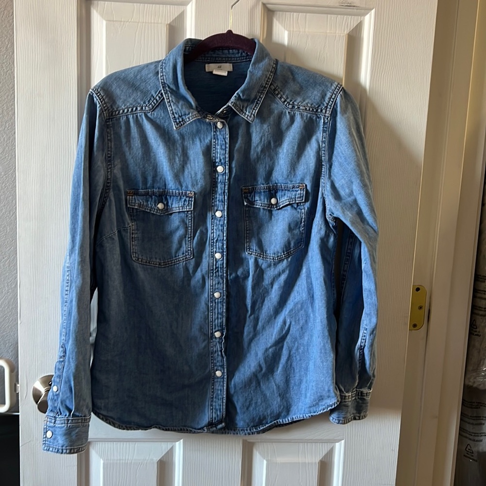H&M Denim Button Down in Medium